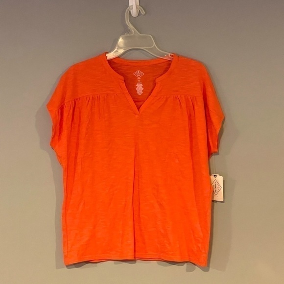 Women’s size PS color intense coral NWT V-neck casual shirt - Picture 1 of 6